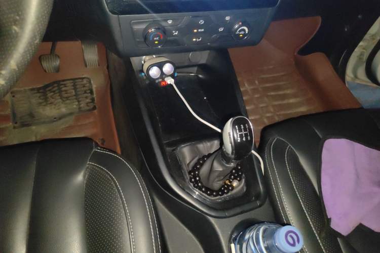 Used Dongfeng Fengon 580 2016 1.8L Manual Comfort Model
