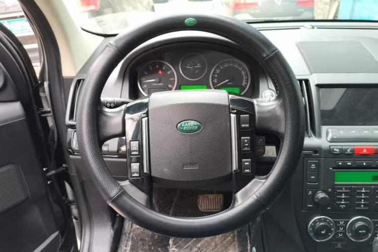 Used Land Rover Freelander 2 2011 3.2L i6 SE Gasoline Version Steering Wheel
