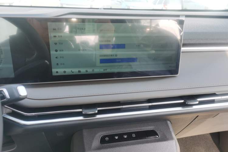 Used SAIC MAXUS Dajia 7 2024 Revised Version Super Hybrid Long-Range Edition Enjoyment Version