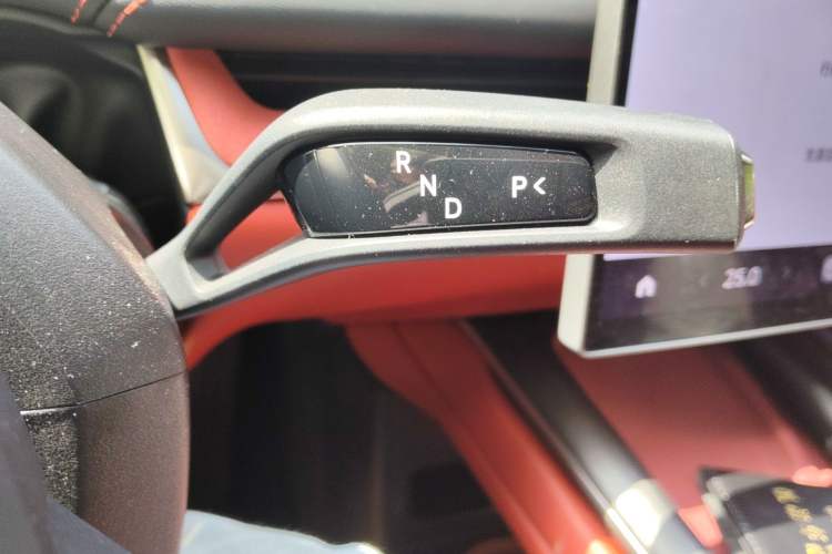 Used Xiaomi Auto SU7 2024 Rear-Drive Ultra-Long Range Advanced Pro-Level Intelligent Driving Version Gear Lever