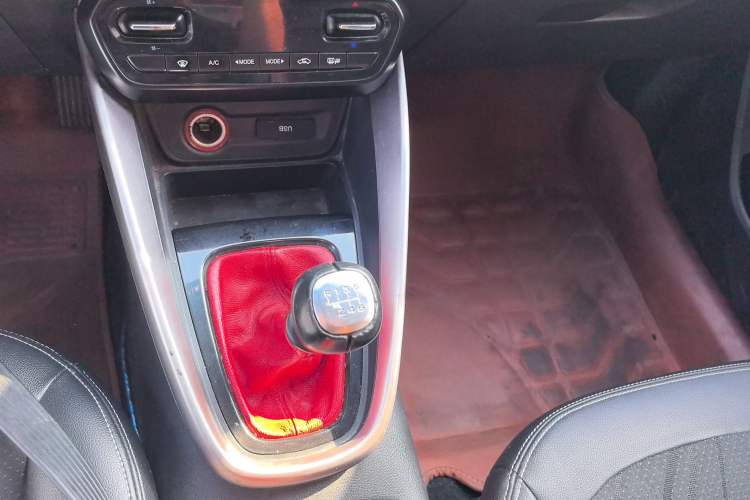 Used Baojun 510 2017 1.5L Manual Fashion Model