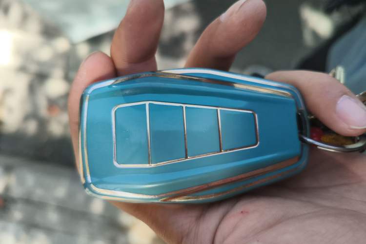 Used Geely Auto Emgrand 2019 Leading Edition 1.5L Manual Fashion Model China V Standard
