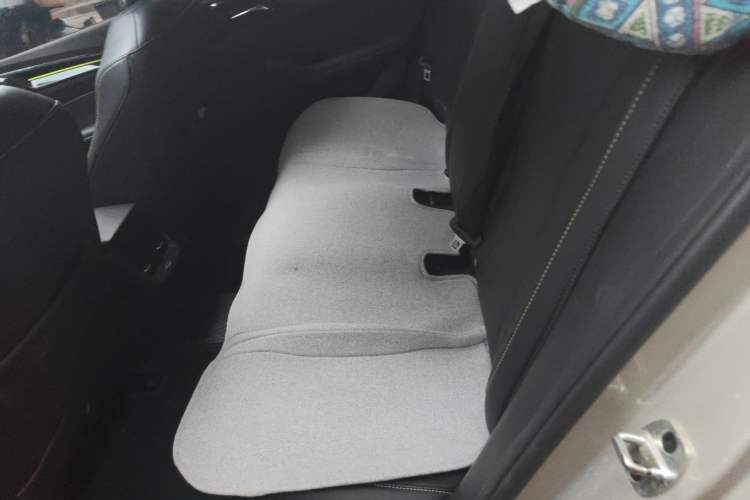 Used Roewe i5 2021 1.5L Manual Diamond Edition