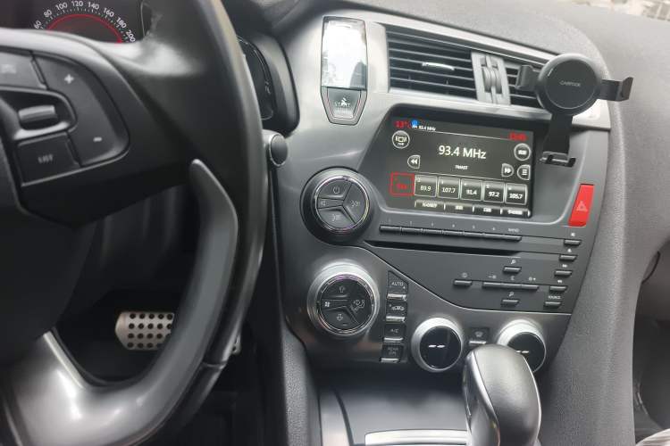 Used DS 5 2013 1.6T Luxury Edition THP200
