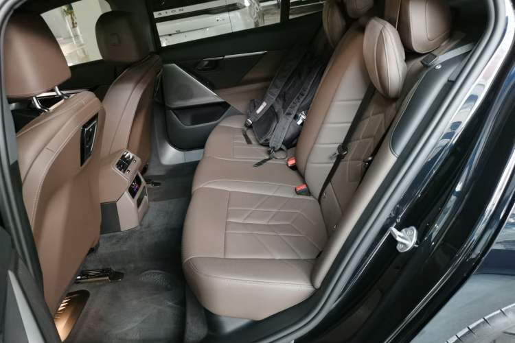 Used BMW i5 2025 eDrive 35L M Sport Package