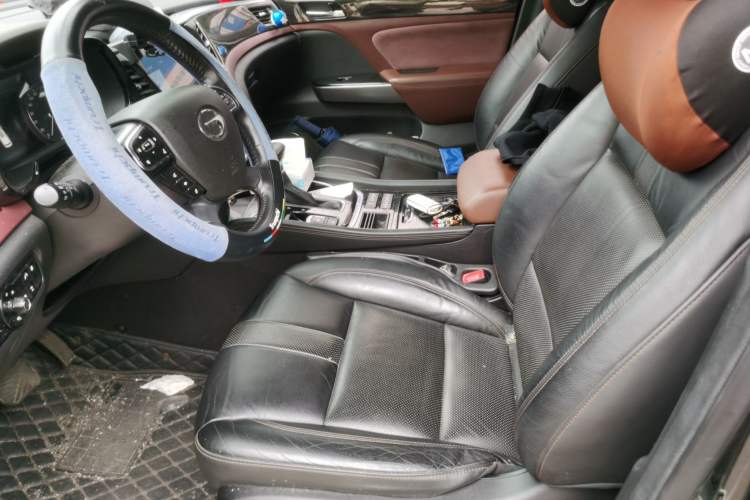 Used GAC Trumpchi GS8 2017 320T Two-Wheel Drive Luxury Smart Connectivity Version (7 Seats) Left Front Seat