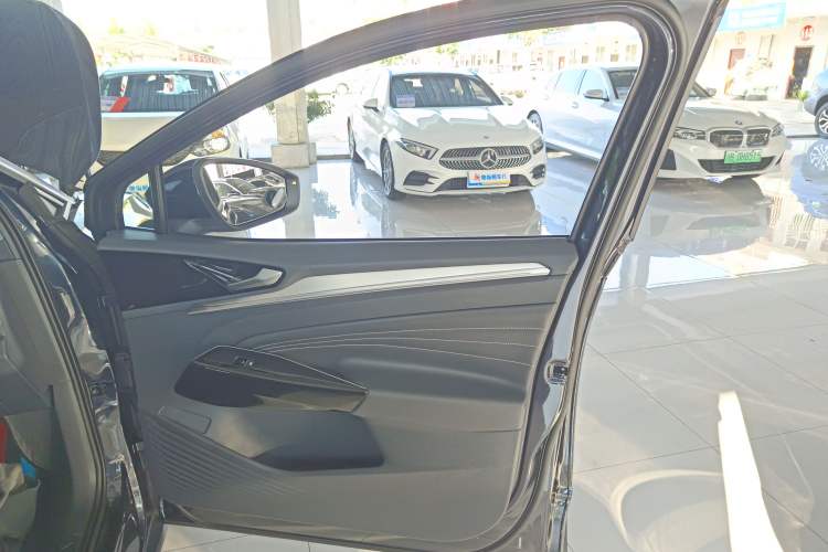 Used Volkswagen ID.4 CROZZ 2025 Pure Edition