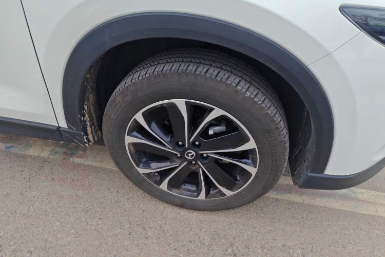 Used Mazda CX-5 2024 2.5L Automatic Two-Wheel Drive ZhiZun Version Right Front Wheel Hub