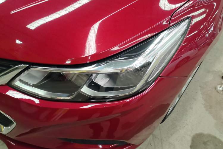 Used Chevrolet Cruze 2017 1.5L Automatic Pioneer Sunroof Edition
