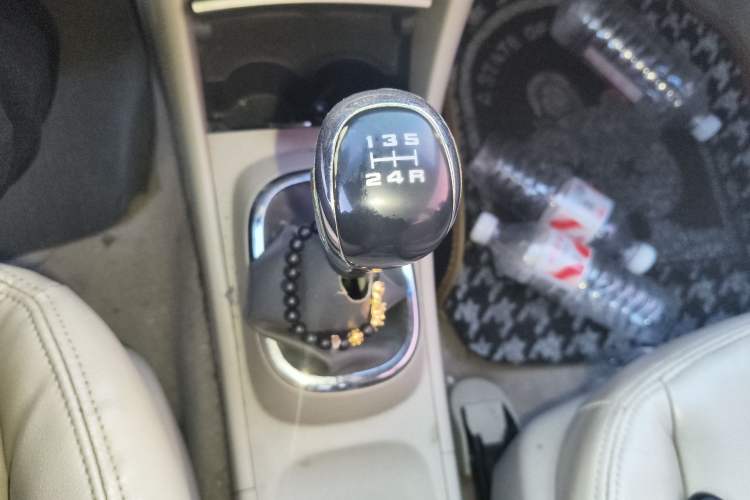 Used Dongfeng Aeolus A60 2012 1.6L Manual Luxury Model Gear Lever