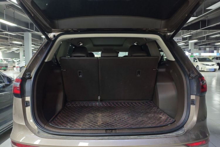 Used Volkswagen Viloran 2020 330TSI Luxury Edition Trunk