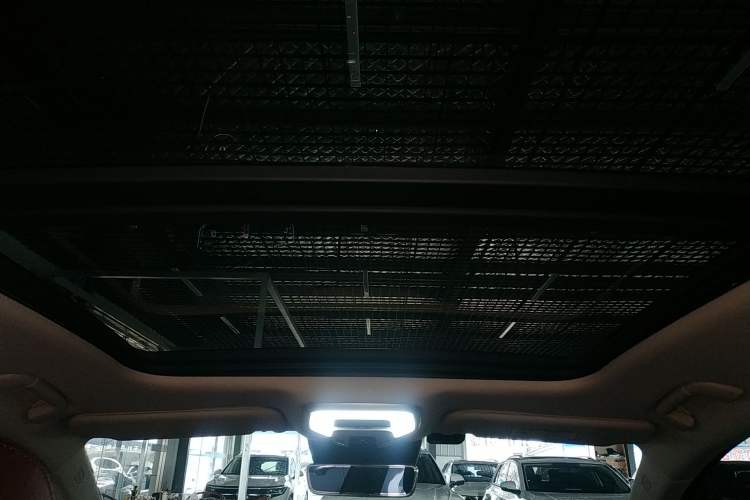 Used Hongqi H5 2023 2.0T Automatic Smart Connect Flagship Edition