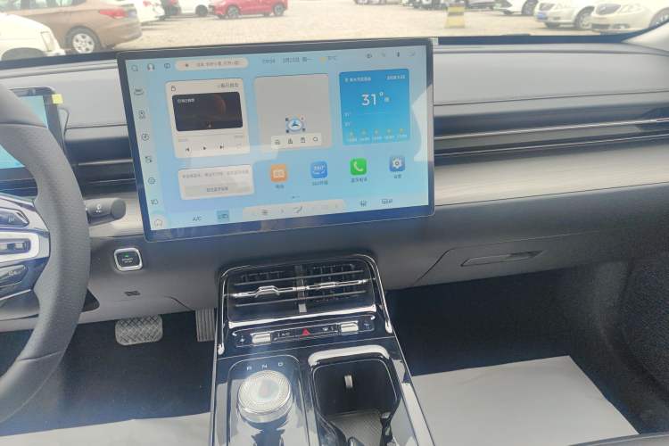 Used Wuling Xingguang 2024 Co-Creation Edition 510 Advanced Model