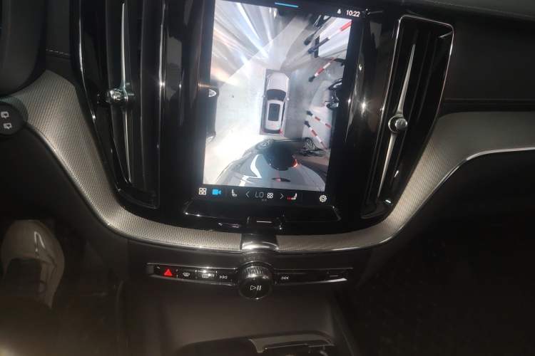 Used Volvo XC60 New Energy 2024 T8 Plug-in Hybrid Long-Range All-Wheel Drive Zhiyuan Polar Night Edition