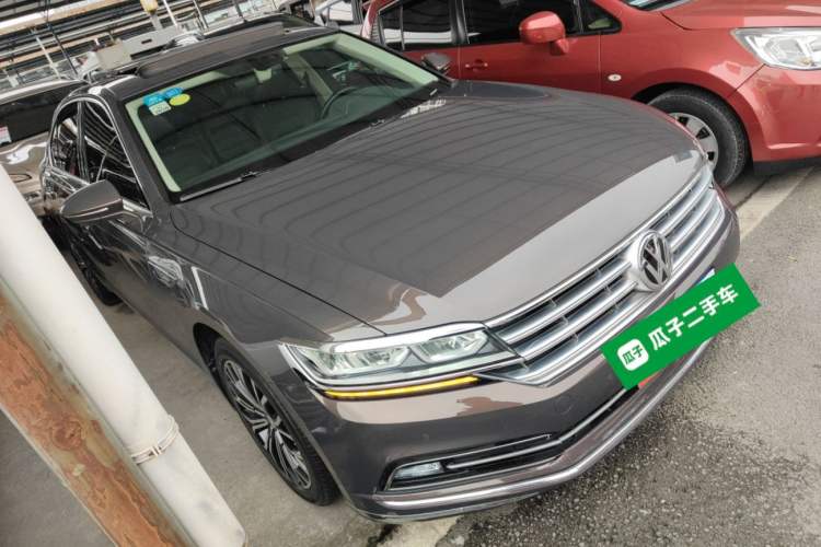 Used Volkswagen Phideon 2016 380TSI Two-Wheel-Drive Luxury Edition
