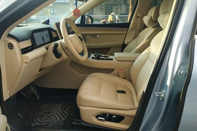 Used Hima AITO M5 2024 Extended-Range Max Rear-Wheel Drive Advanced Intelligent Driving Version
