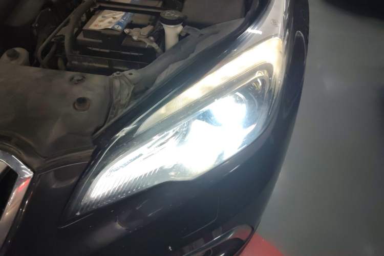 Used Buick Envision 2016 28T Four-Wheel Drive Elite Version Left Front Headlight