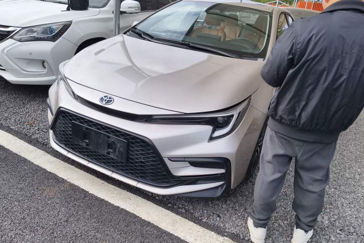 Used Toyota Levin 2023 Smart Electric Hybrid Dual-Engine 1.8L Sport Edition