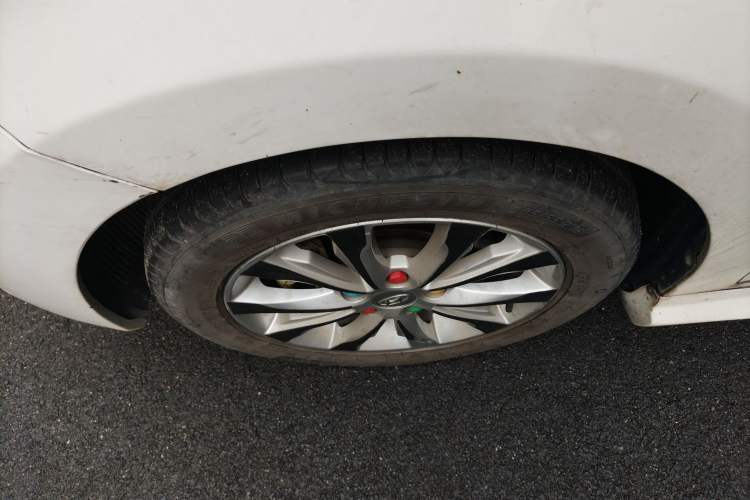 Used Hyundai Elantra (5th Generation / Langdong) 2016 1.6L Automatic Prestige Model Exterior 4