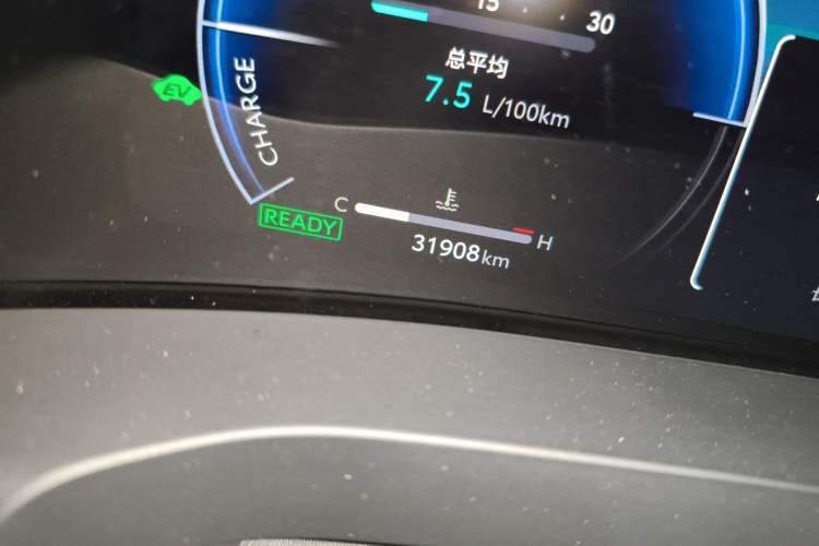 Used Toyota Alphard 2024 Dual-Engine 2.5L Deluxe Edition