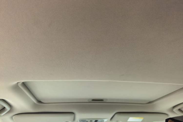 Used Mitsubishi Outlander 2019 2.0L Two-Wheel Drive Comfort Edition 5 Seats China VI Standard