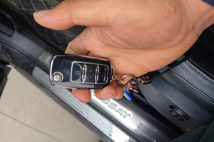 Used Volkswagen Passat 2016 330TSI DSG Luxury Edition Vehicle Key