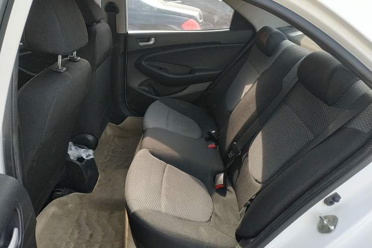 Used Hyundai Verna (older generation) 2020 1.4L Manual GL Refreshed Edition
