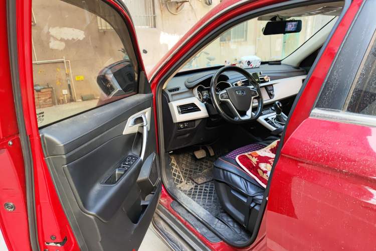 Used Geely Auto Emgrand X7 Sport 2018 1.8TD Automatic Two-Wheel Drive Zhiya Model