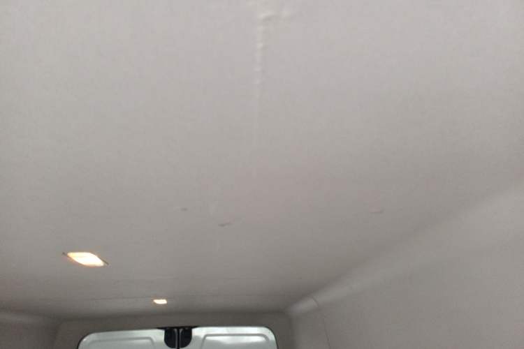 Used SAIC MAXUS Xintu V80 2021 2.0T Manual Classic Aoyuntong Long Wheelbase Mid-Roof 6/7/8/9-Seater