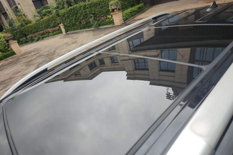 Used GAC Trumpchi GS8 2017 320T Two-Wheel Drive Luxury Smart Connectivity Version (7 Seats) Roof