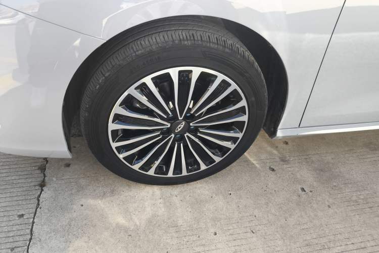 Used Chery Fengyun A8L 2025 1.5 TGDI 145 km Luxury Version
