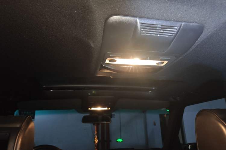 Used Land Rover Range 2011 5.0 SC V8 Headliner