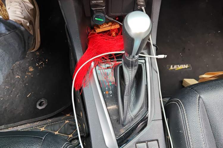 Used Toyota Levin 2017 Revised 185T CVT Elite Edition China V Standard Gear Lever