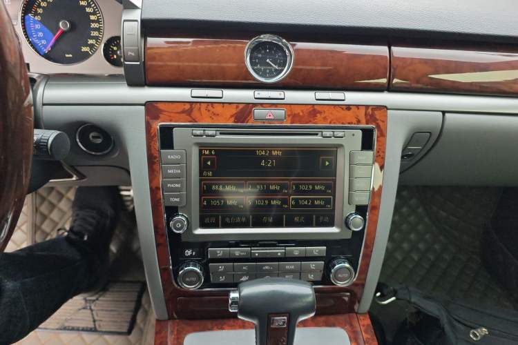 Used Volkswagen Phaeton 2012 3.0L Executive Version
