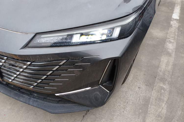 Used CHANGAN Eado 2025 Blue Whale 1.5T 500Bar Prestige Model
