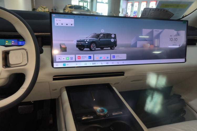 Used Lynk & Co 900 2025 1.5T Ultra
