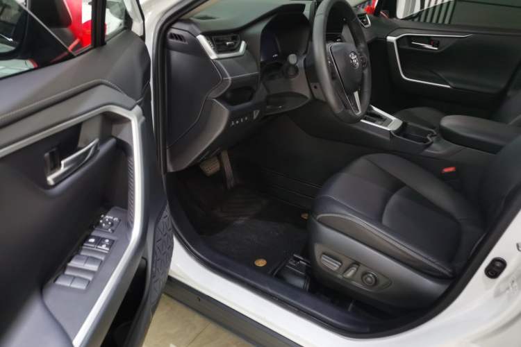 Used Toyota RAV4 2023 Dual-Engine 2.5L E-CVT Two-Wheel Drive Elite Plus Edition Driver Seat