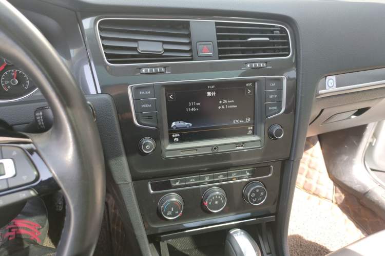 Used Volkswagen Golf 2017 230TSI Automatic Luxury Million-Vehicle Commemorative Edition