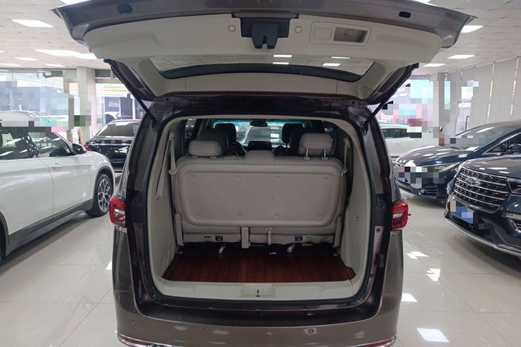 Used Buick GL8 2020 Land Cruiser Executive Class 652T Comfort Model
