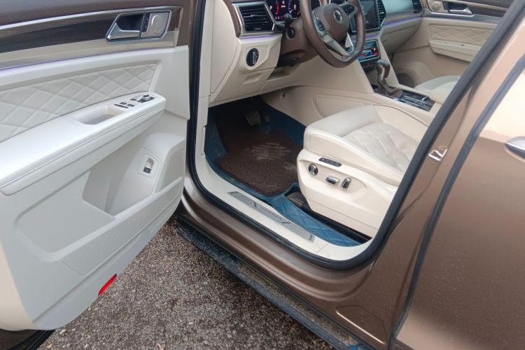 Used Volkswagen Viloran 2020 380TSI Prestige Edition
