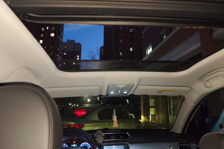 Used Haval H2 2018 Chuanxiang Edition Blue Badge 1.5T Dual-Clutch Two-Wheel Drive Fashionable Model Headliner