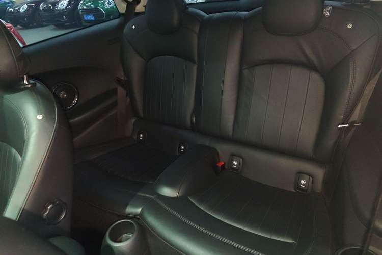 Used MINI MINI 2016 2.0T COOPER S SEVEN
