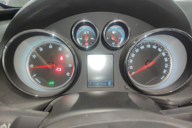 Used Buick Regal 2015 1.6T Leading Technology Model Instrument Cluster