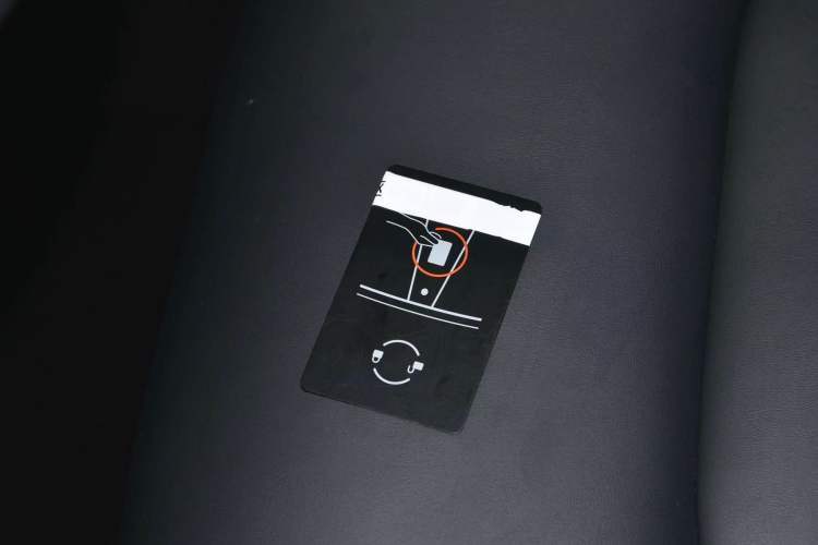 Used Tesla Model Y 2023 Long-Range All-Wheel-Drive Version Vehicle Key