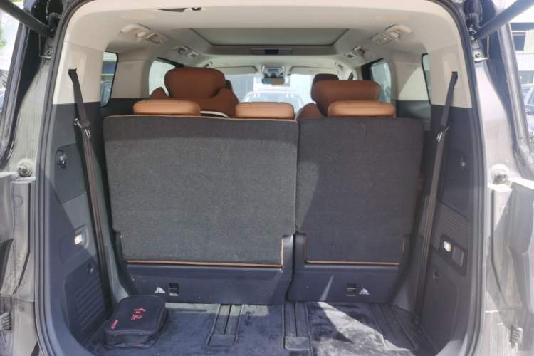 Used Hongqi HQ9 PHEV 2024 2.0T Four-Wheel Drive Business Edition
