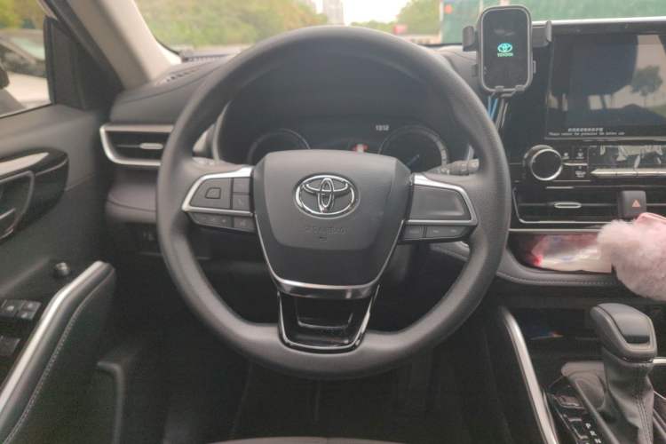 Used Toyota Highlander 2023 2.5L Smart Electric Hybrid Dual-Drive Elite Version 7 Seats
