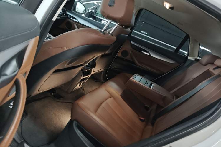 Used BMW X6 2015 xDrive35i Leading Model Left Rear Seat