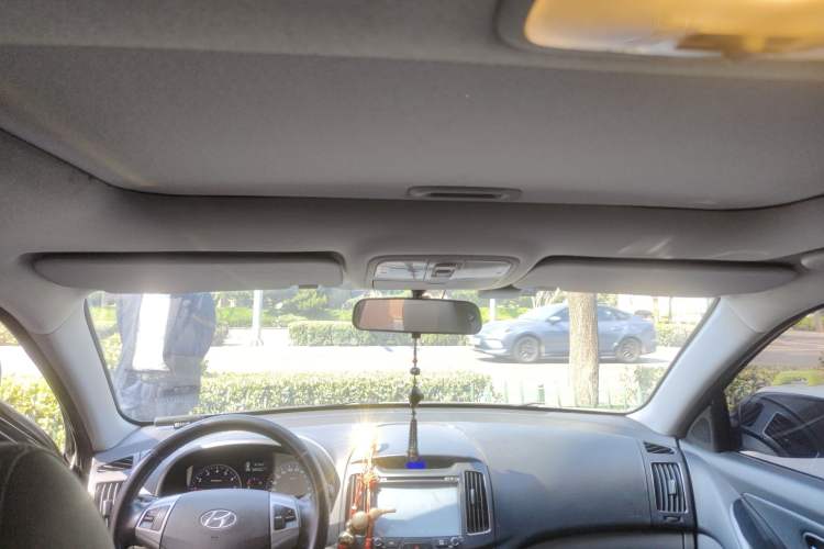 Used Hyundai Celesta 2011 1.6L Automatic Luxury Version Headliner