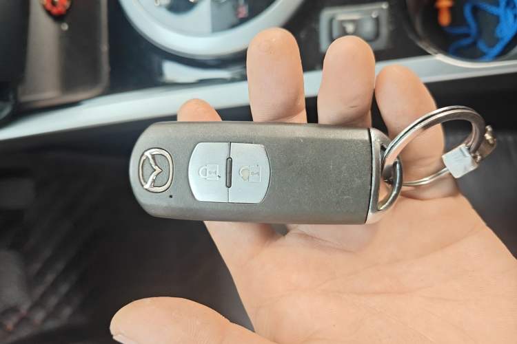 Used Mazda CX-7 2014 2.5L 2WD Luxury Edition Vehicle Key