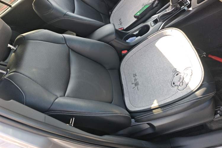 Used Toyota Corolla Cross 2023 2.0L Elite Edition Right Front Seat